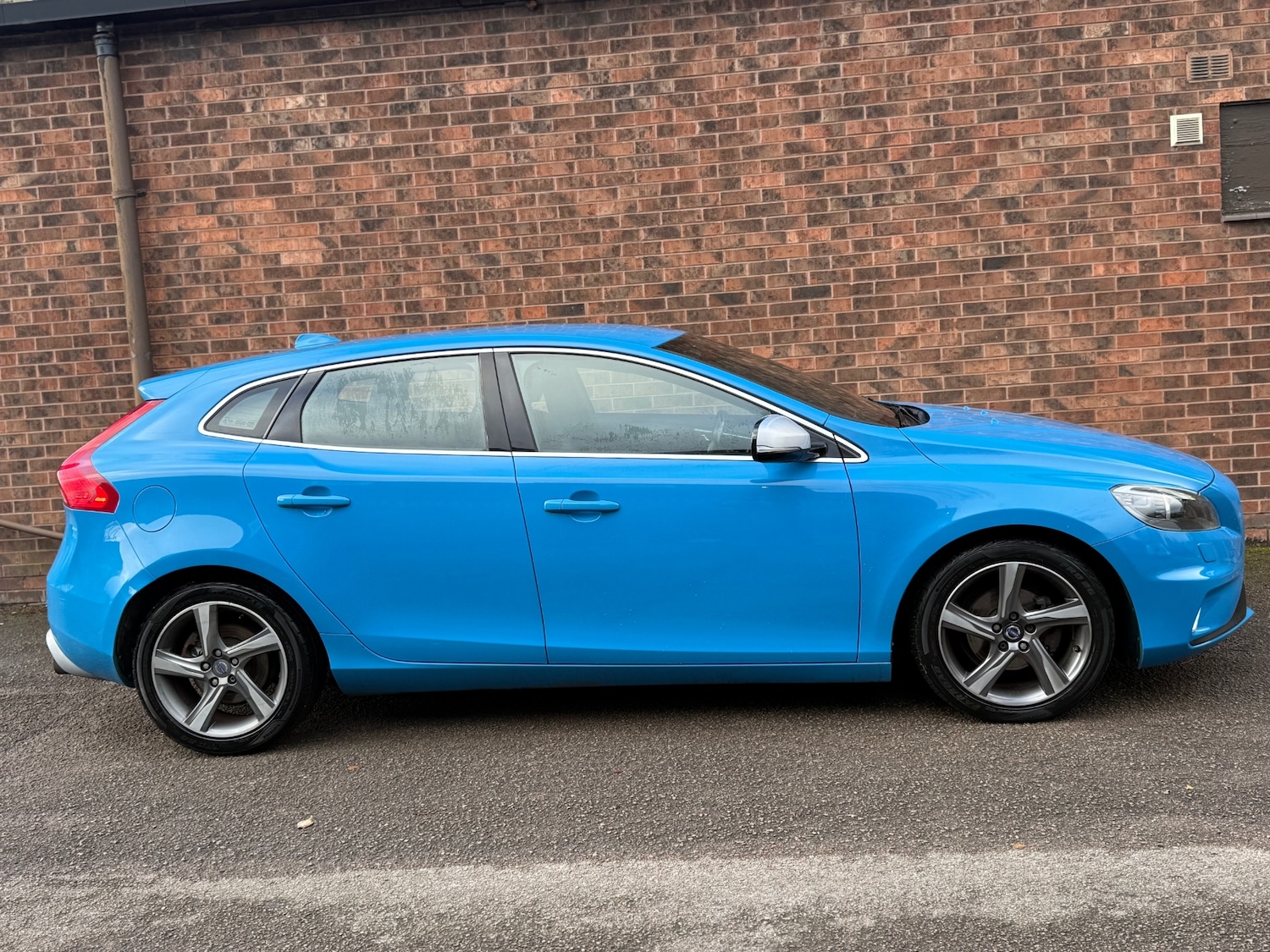 Used Volvo V40 2014 for sale - 76799578: Photo 5