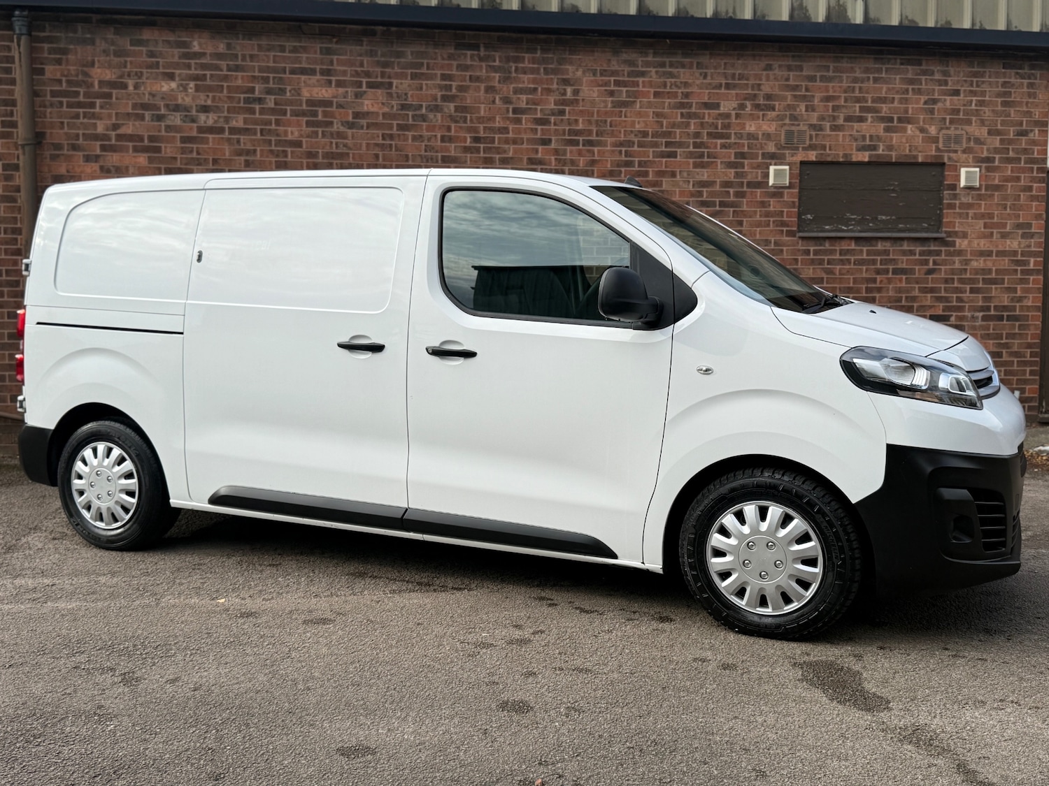 Used Citroen Dispatch 2019 for sale - 76497691: Photo 3