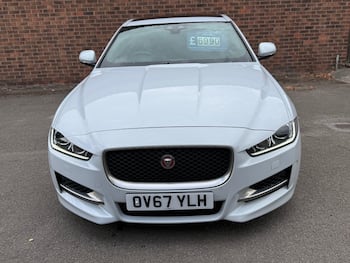 Used Jaguar XE 2017 for sale - 79623304: Photo
