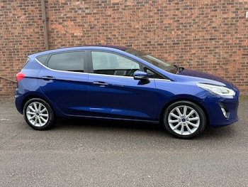 Used Ford Fiesta 2017 for sale - 77878579: Photo