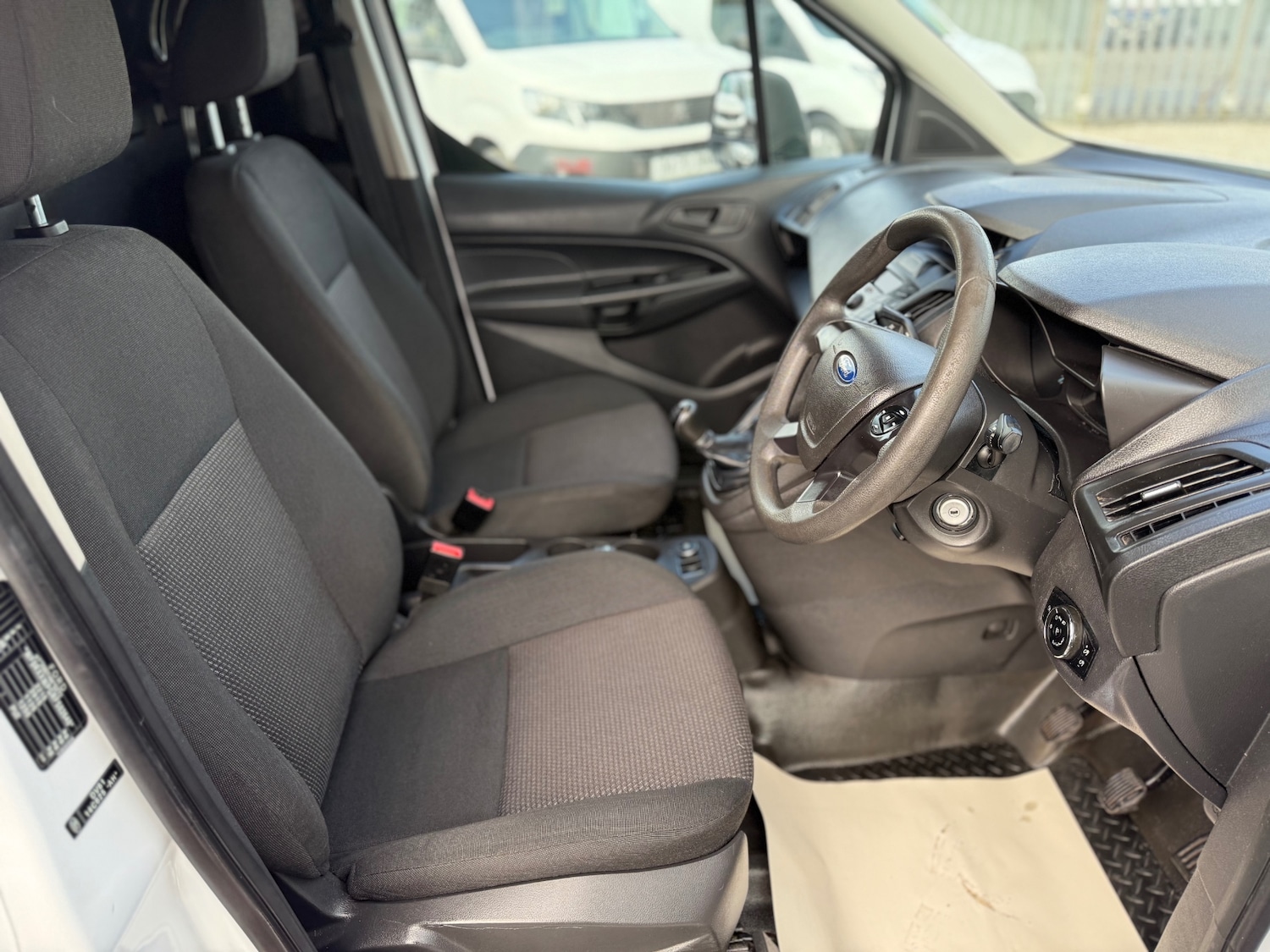 Used Ford Transit Connect 2015 for sale - 76323829: Photo 12