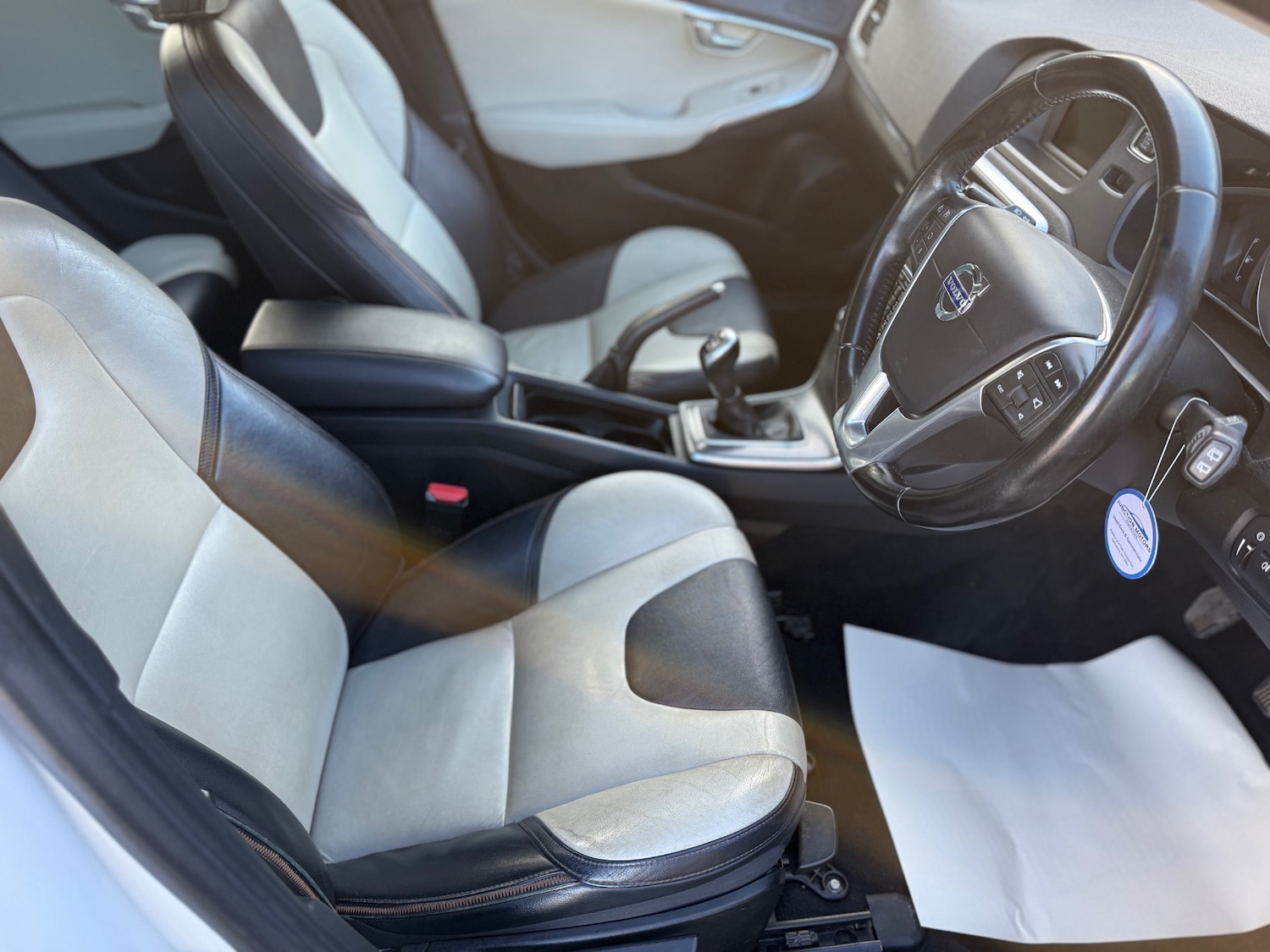 Used Volvo V40 2015 for sale - 76640937: Photo 7