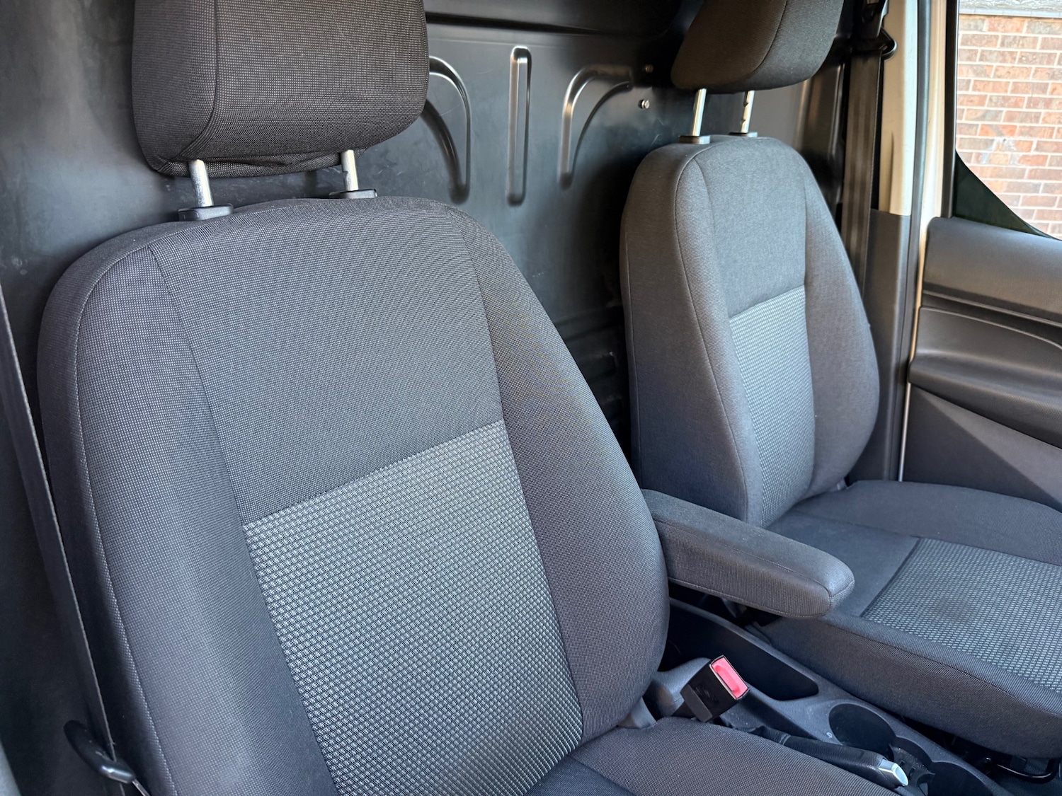 Used Ford Transit Connect 2018 for sale - 77140952: Photo 16