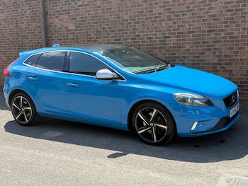 Used Volvo V40 2014 for sale - 79204085: Photo