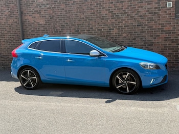 Used Volvo V40 2014 for sale - 79204085: Photo