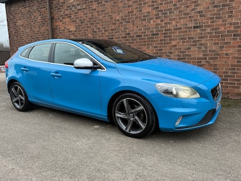 Used Volvo V40 2014 for sale - 77601316: Photo