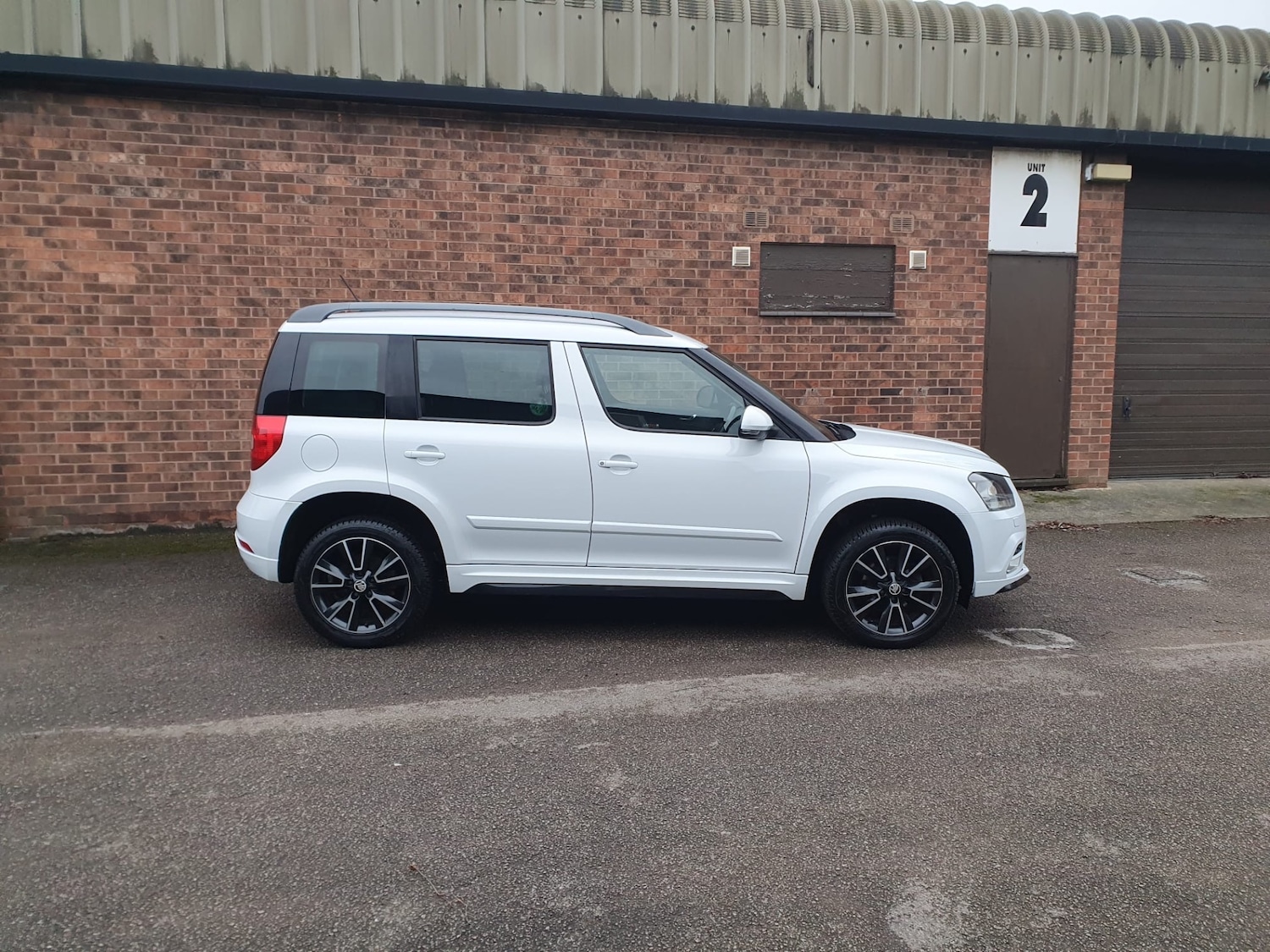 Used Skoda Yeti 2015 for sale - 77522304: Photo 2