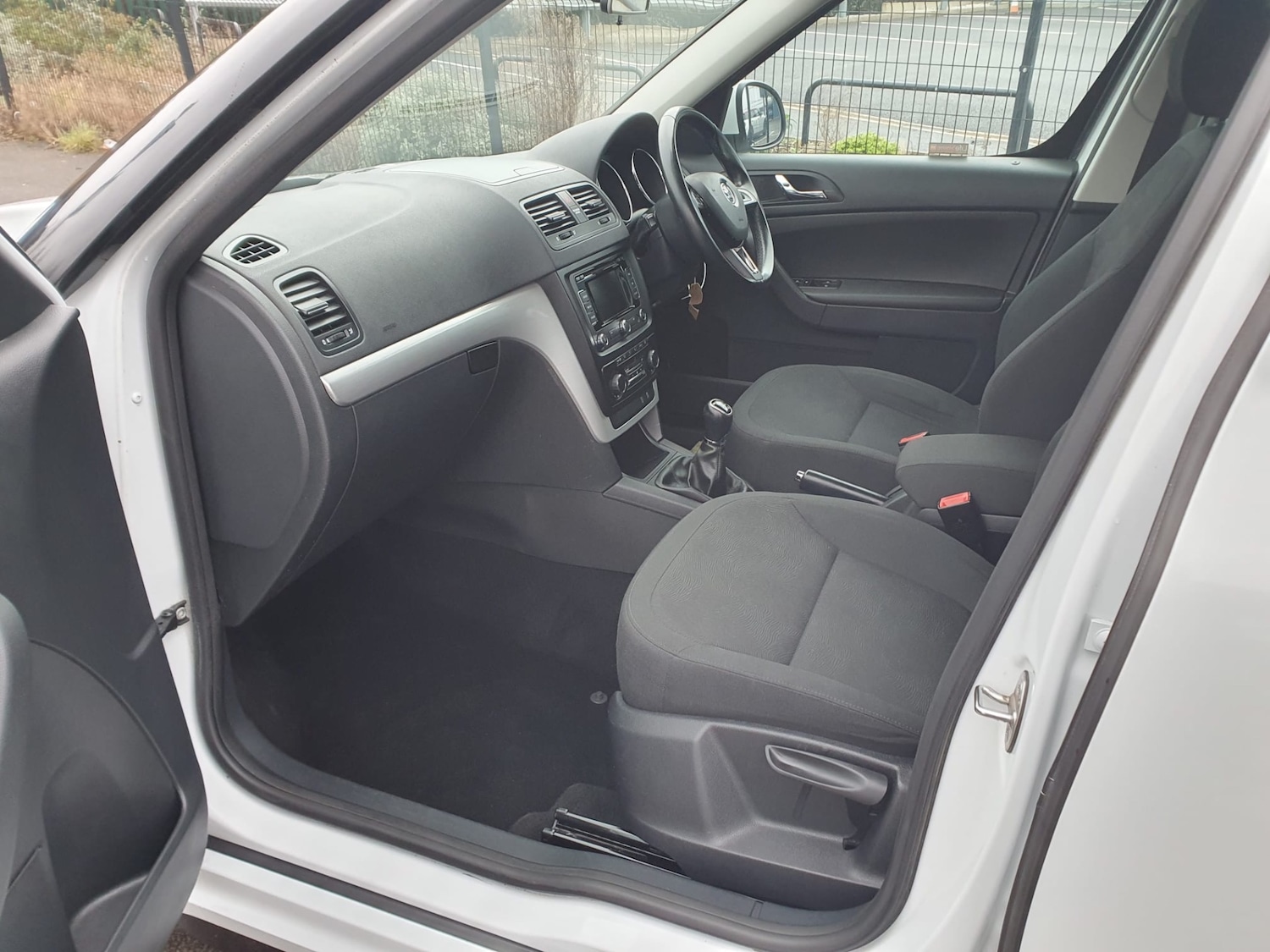 Used Skoda Yeti 2015 for sale - 77522304: Photo 8