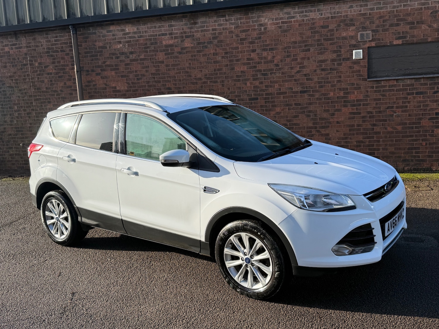 Used Ford Kuga 2016 for sale - 77361590: Photo 2