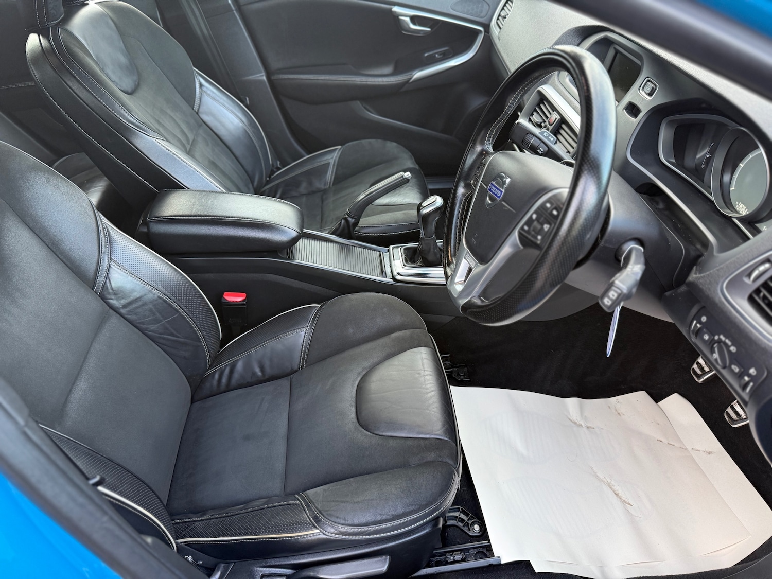 Used Volvo V40 2015 for sale - 76879088: Photo 3