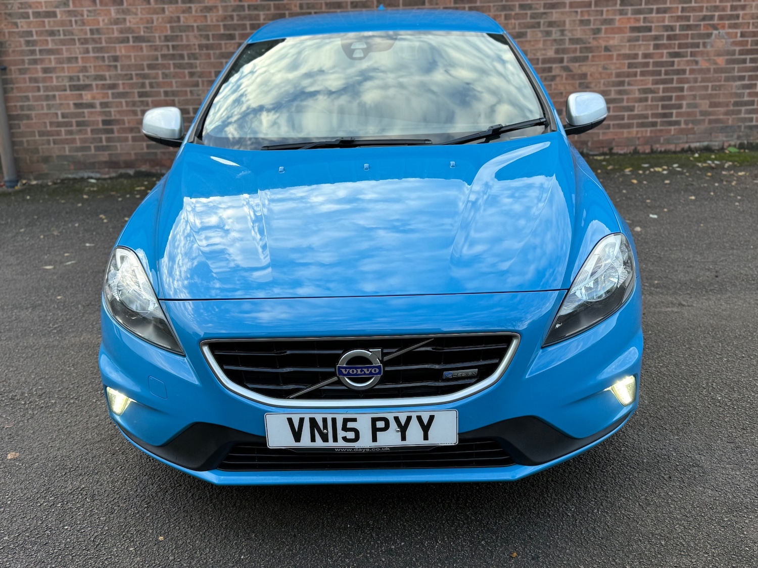 Used Volvo V40 2015 for sale - 76879088: Photo 8