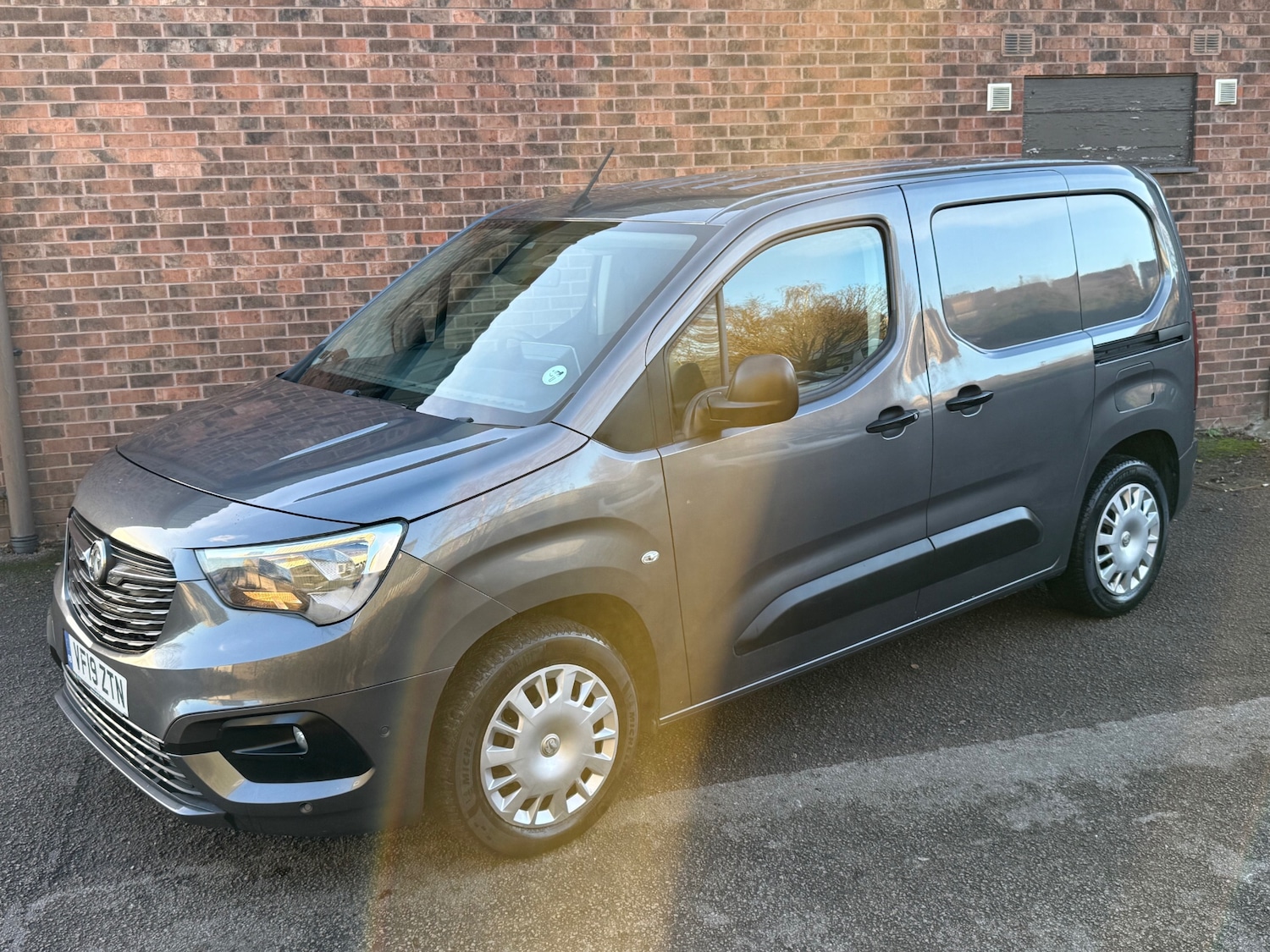 Used Vauxhall Combo 2019 for sale - 77140948: Photo 5