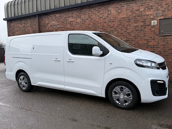 Vauxhall Vivaro feature image