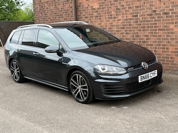 Used Volkswagen Golf 2016 for sale - 78540175: Photo