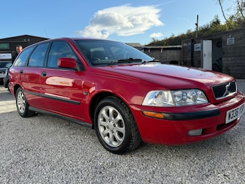 Volvo - V40