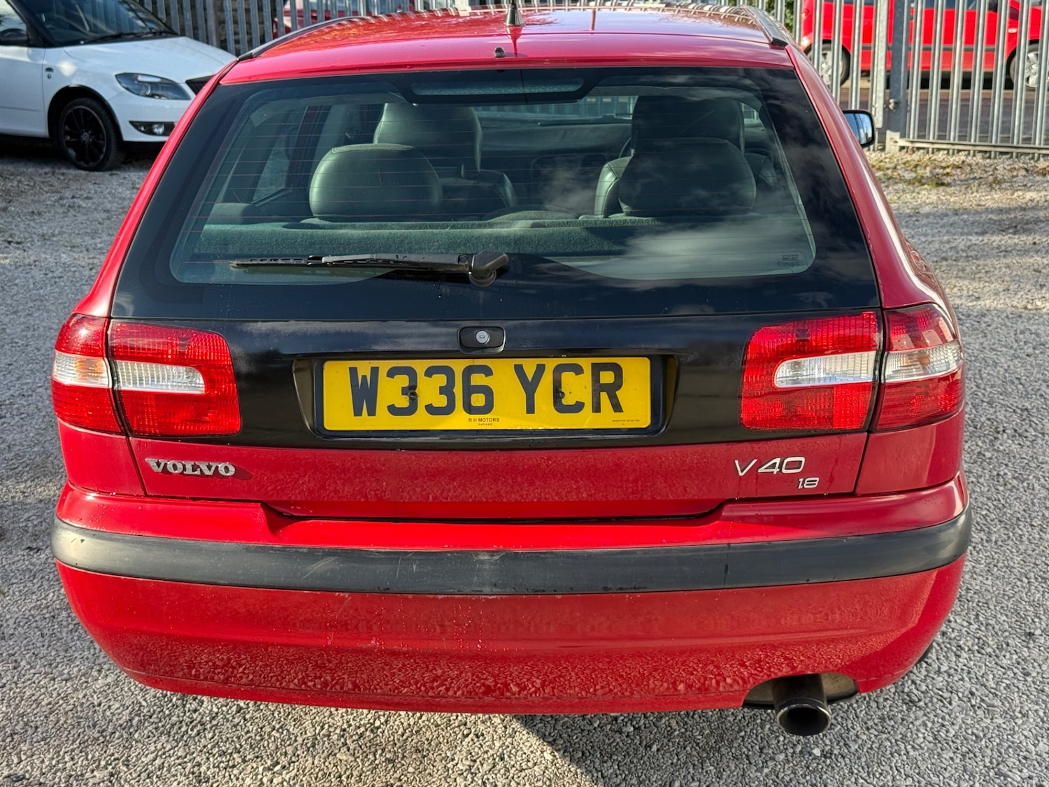 Used Volvo V40 2000 for sale - 76387145: Photo 6