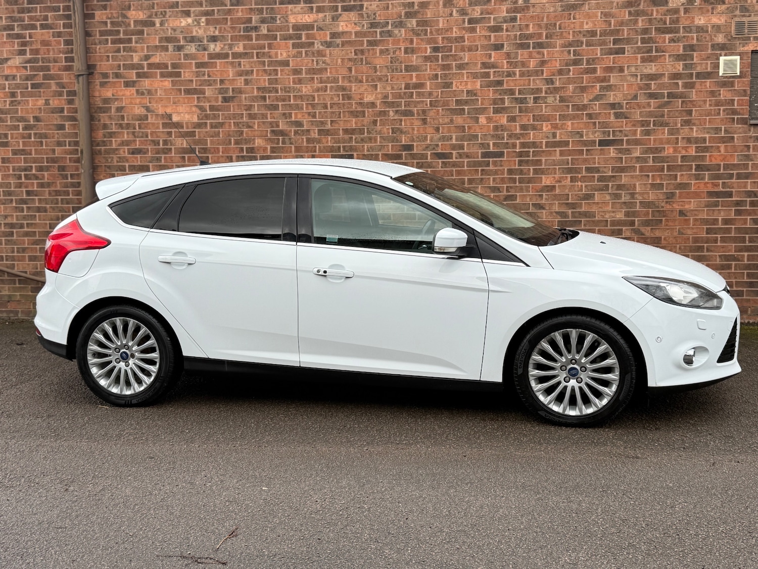 Used Ford Focus 2012 for sale - 77643986: Photo 5