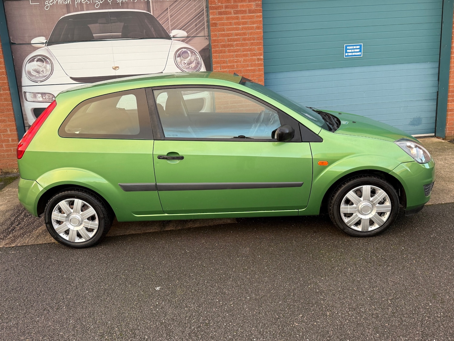 Used Ford Fiesta 2006 for sale - 76882898: Photo 4