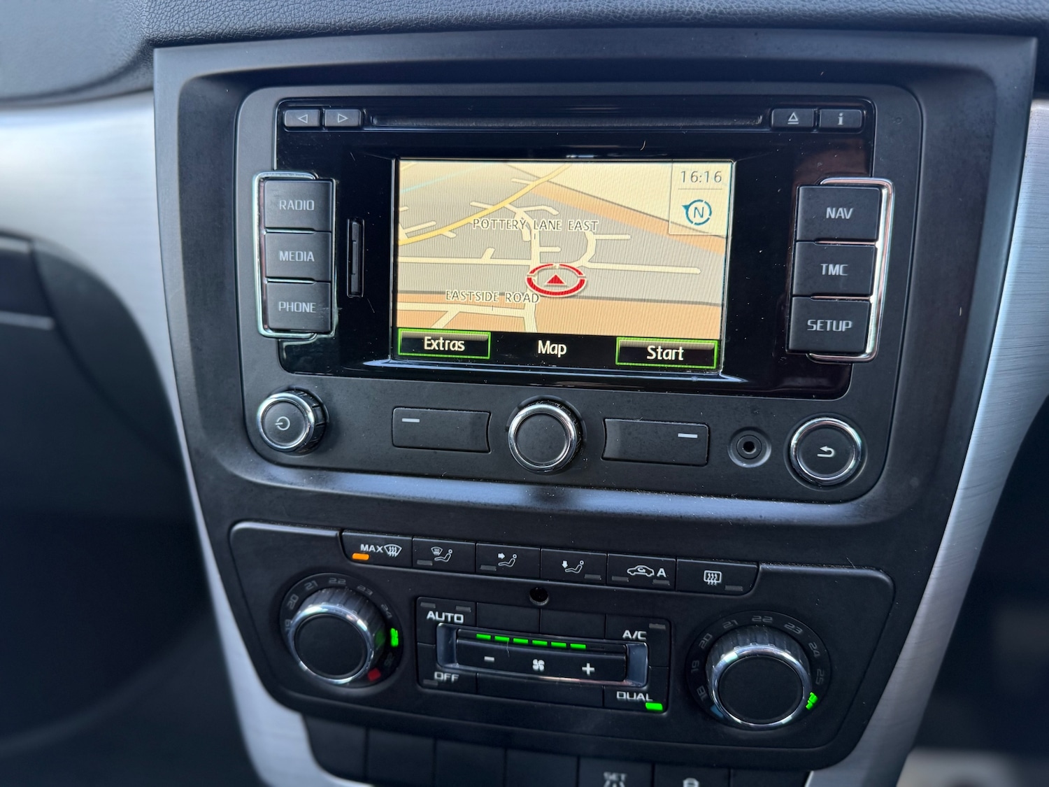 Used Skoda Yeti 2014 for sale - 77632658: Photo 11