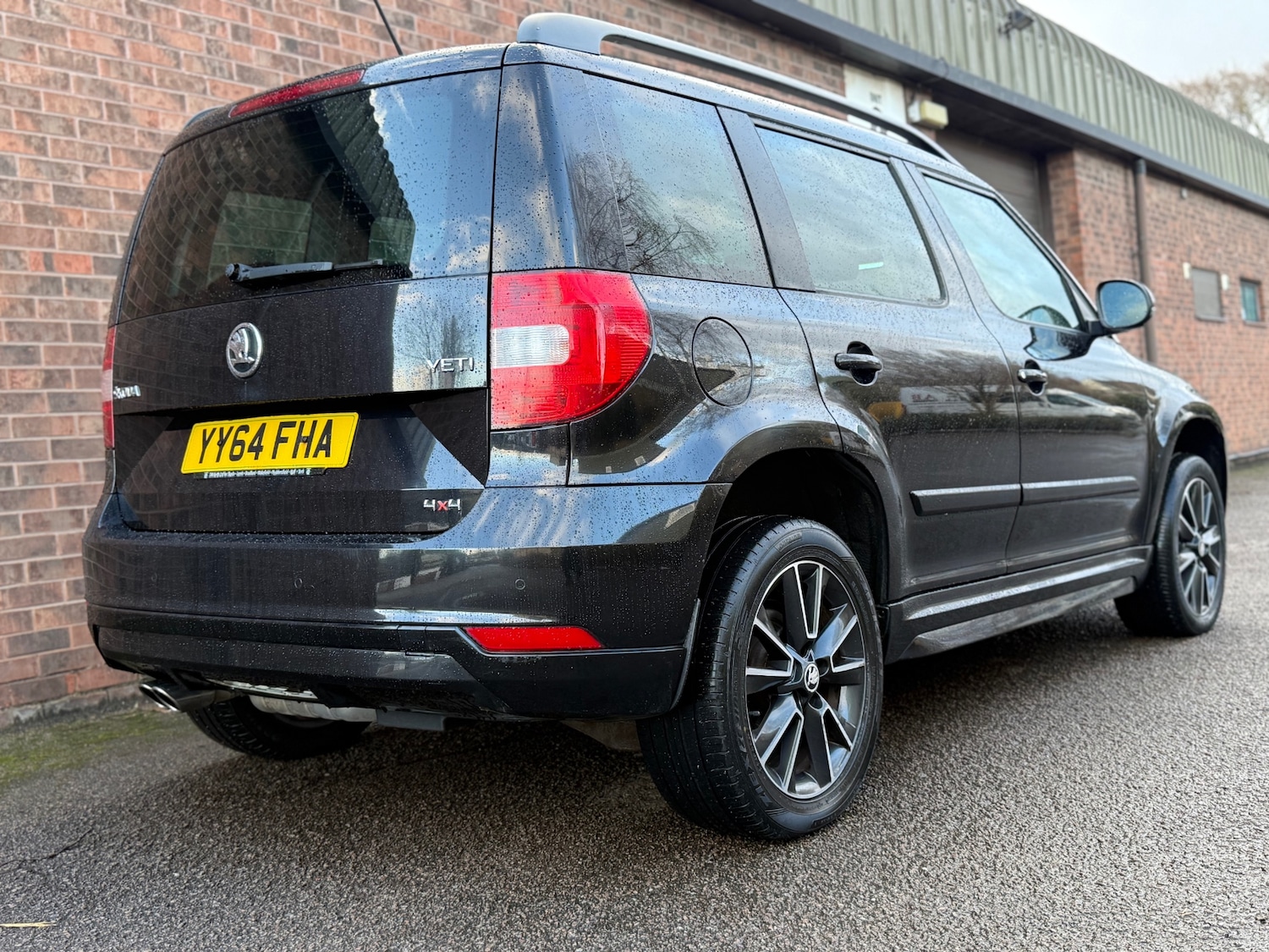 Used Skoda Yeti 2014 for sale - 77632658: Photo 3