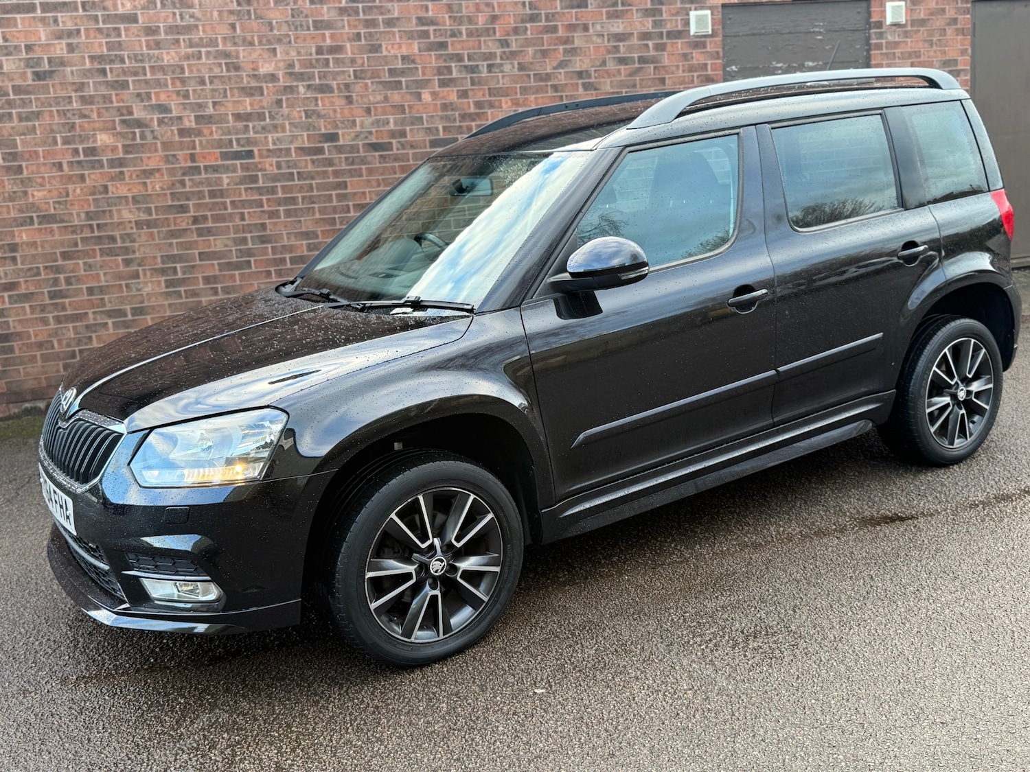 Used Skoda Yeti 2014 for sale - 77632658: Photo 8