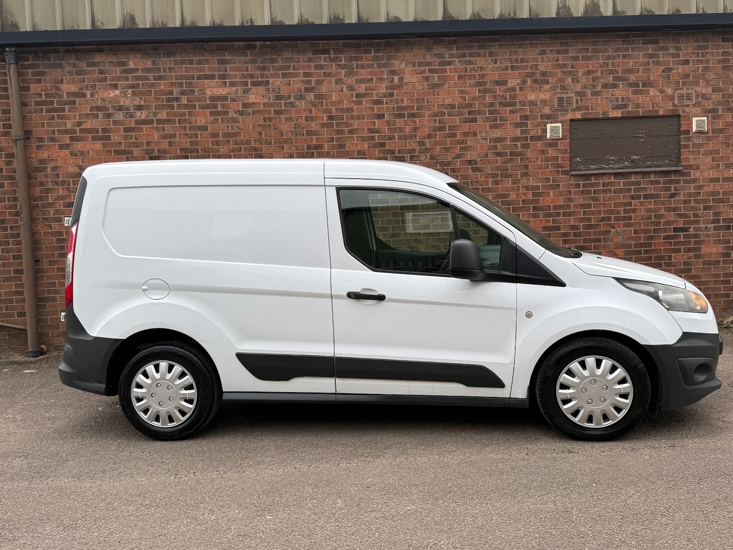 Used Ford Transit Connect 2014 for sale - 77822548: Photo 2