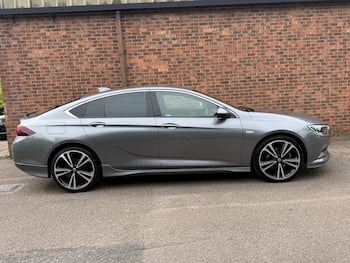 Used Vauxhall Insignia 2018 for sale - 79782750: Photo