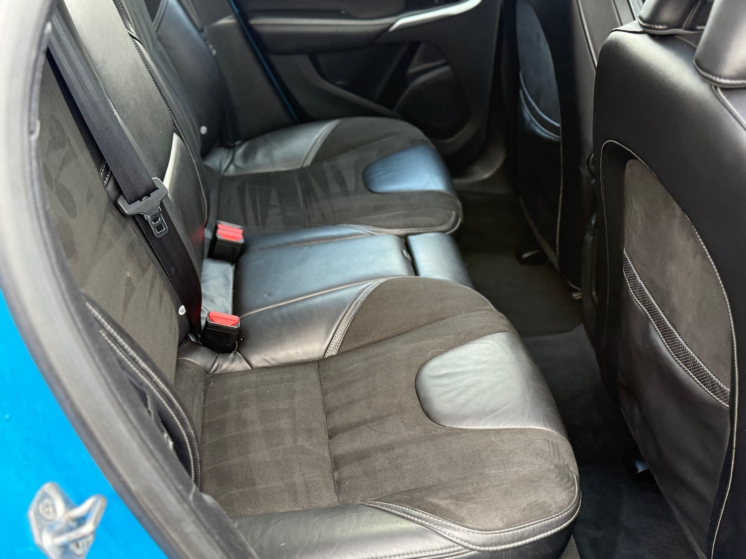 Used Volvo V40 2014 for sale - 76848856: Photo 13