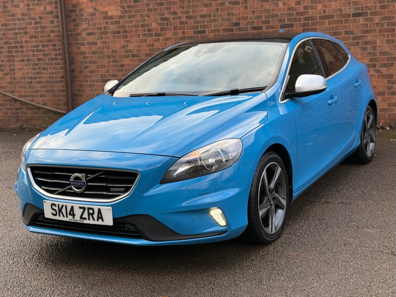 Used Volvo V40 2014 for sale - 76848856: Photo 6