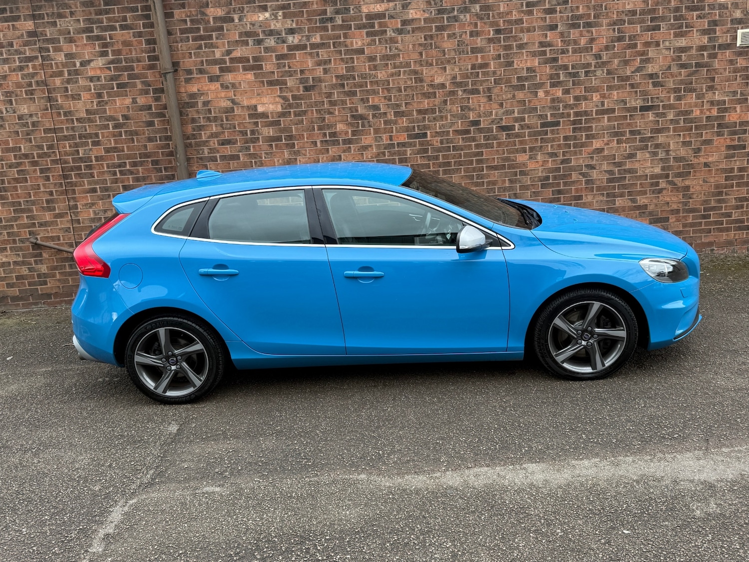 Used Volvo V40 2016 for sale - 78049971: Photo 5