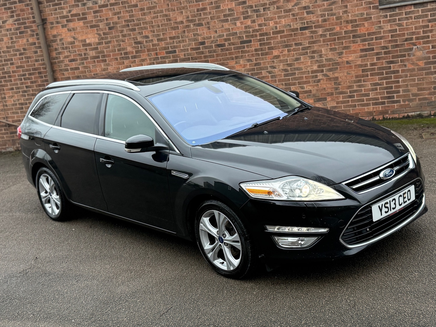 Used Ford Mondeo 2013 for sale - 77329098: Photo 2