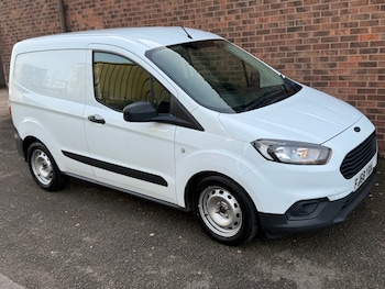 Used Ford Transit Courier 2018 for sale - 76571323: Photo