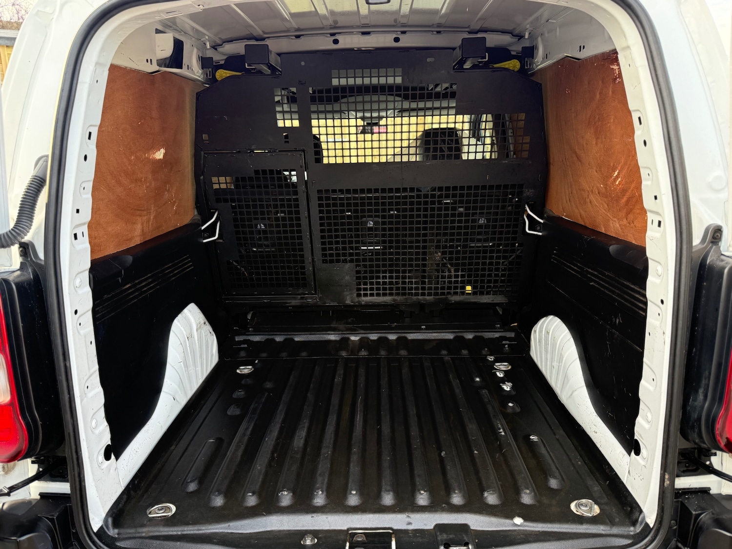 Used Peugeot Partner 2020 for sale - 77206518: Photo 13