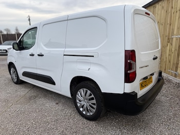 Used Peugeot Partner 2020 for sale - 77206518: Photo