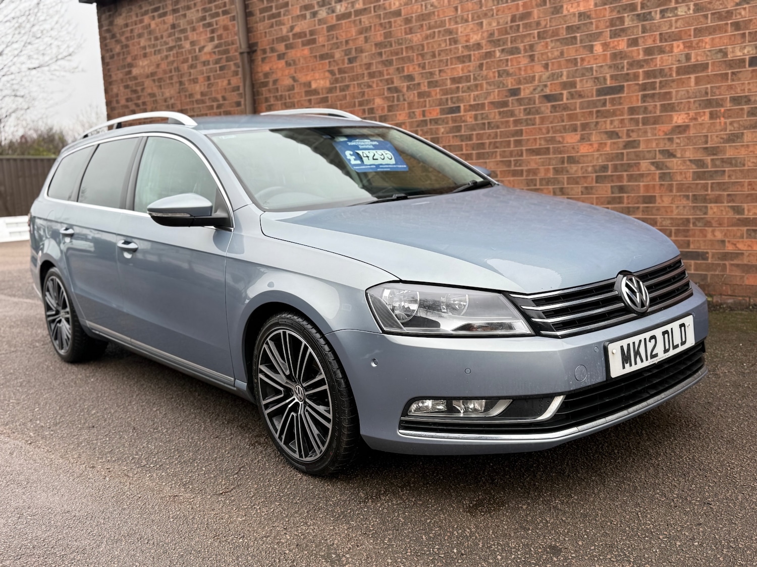 Used Volkswagen Passat 2012 for sale - 77610459: Photo 2