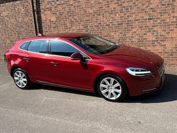 Used Volvo V40 2017 for sale - 78407220: Photo