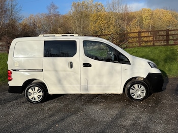 Used Nissan NV200 2018 for sale - 76799590: Photo
