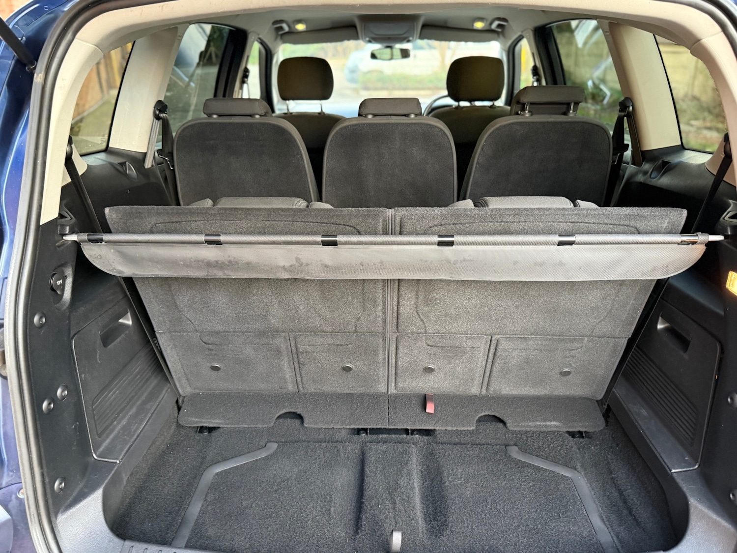 Used Ford S-Max 2012 for sale - 76902475: Photo 12