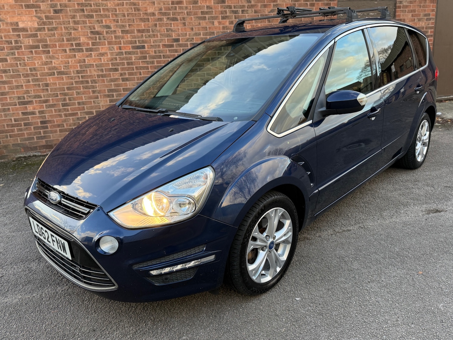 Used Ford S-Max 2012 for sale - 76902475: Photo 8