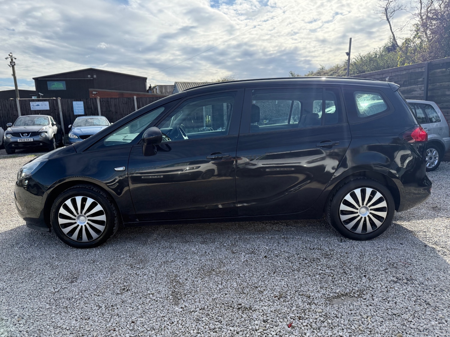 Used Vauxhall Zafira 2014 for sale - 76358359: Photo 9
