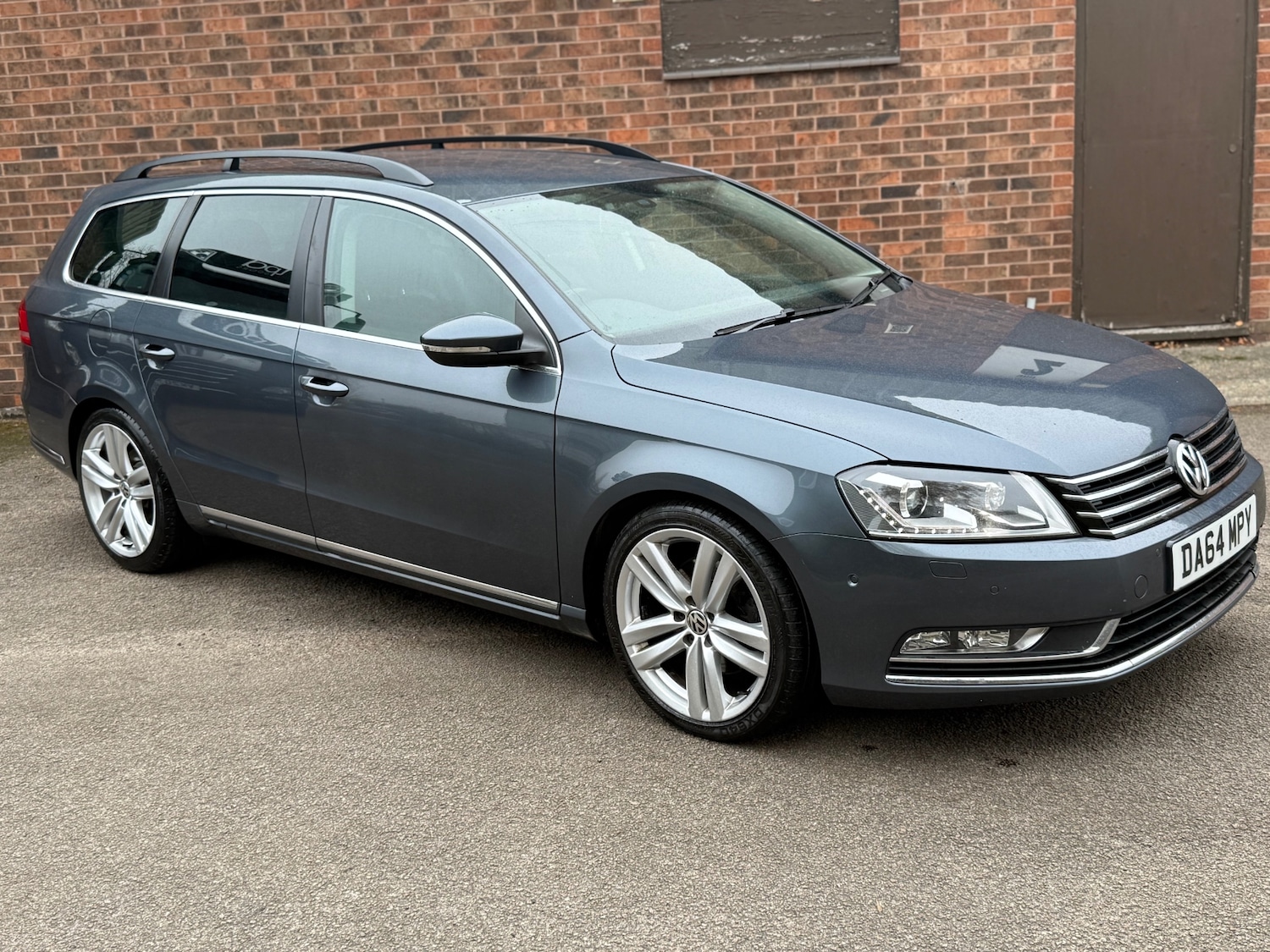 Used Volkswagen Passat 2014 for sale - 76510629: Photo 2