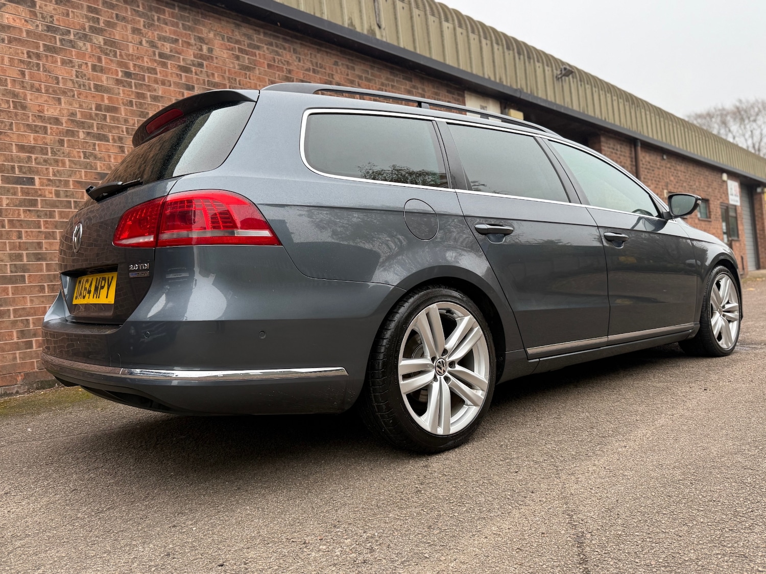 Used Volkswagen Passat 2014 for sale - 76510629: Photo 3