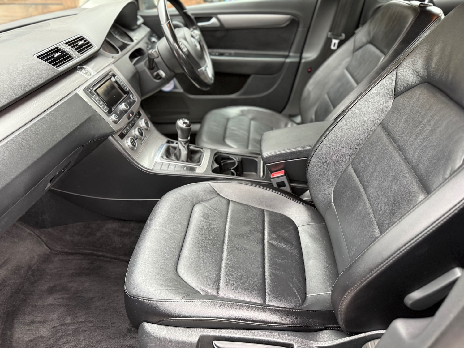 Used Volkswagen Passat 2014 for sale - 76063010: Photo 3