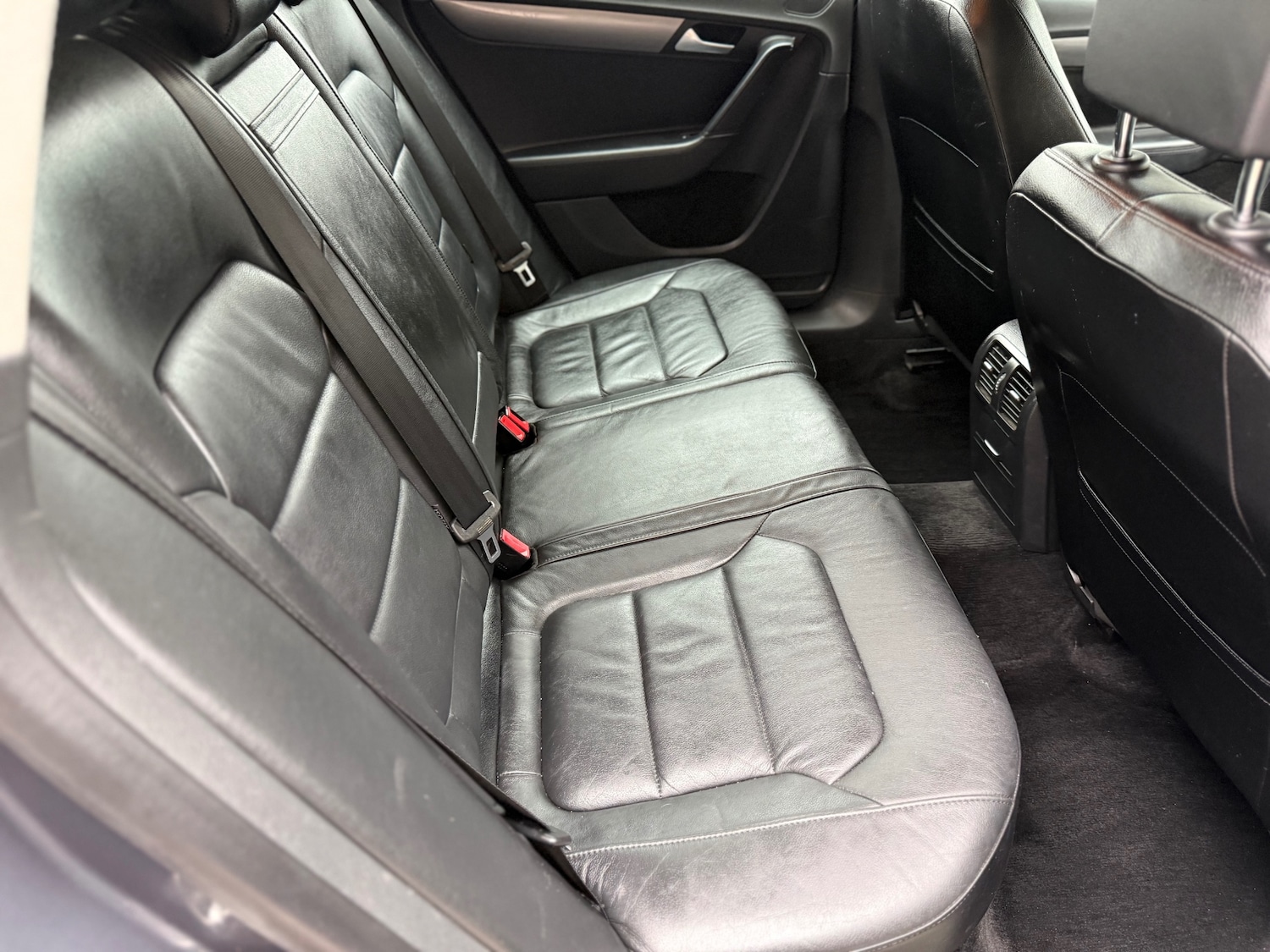 Used Volkswagen Passat 2014 for sale - 76063010: Photo 5