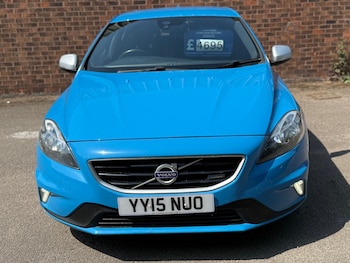 Used Volvo V40 2015 for sale - 78743449: Photo