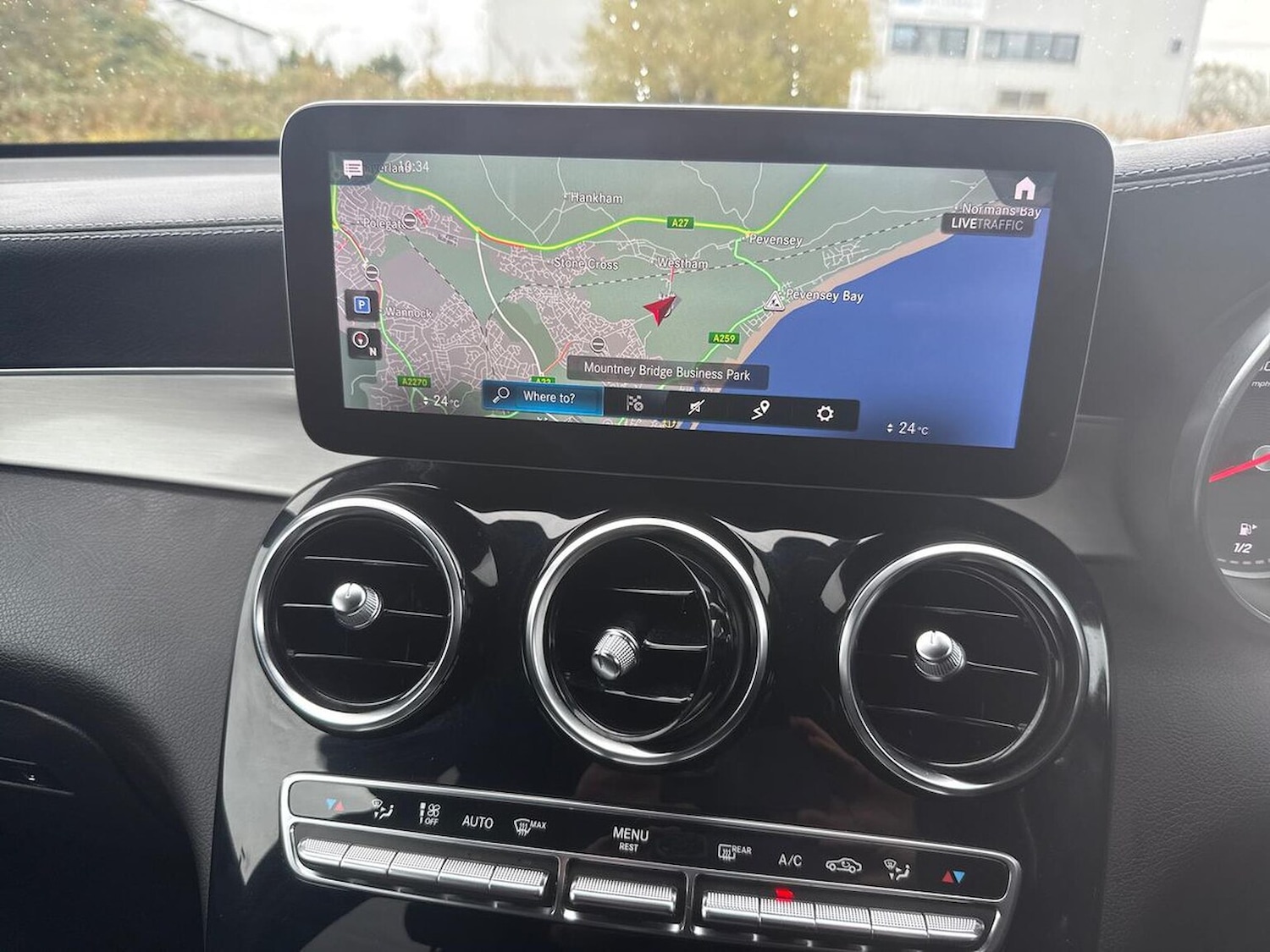 Used Mercedes-Benz GLC 2022 for sale - 76403422: Photo 11