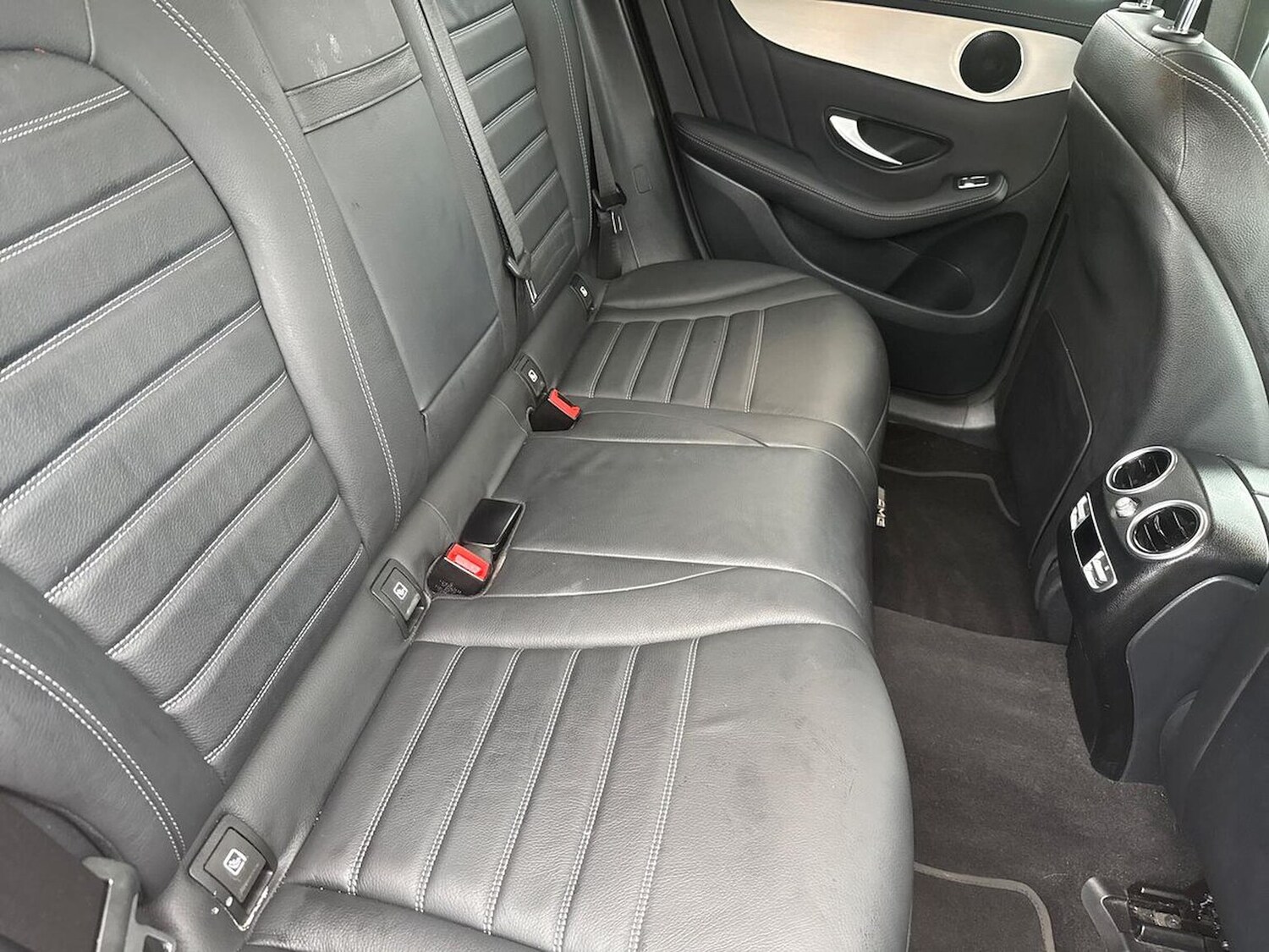 Used Mercedes-Benz GLC 2022 for sale - 76403422: Photo 16