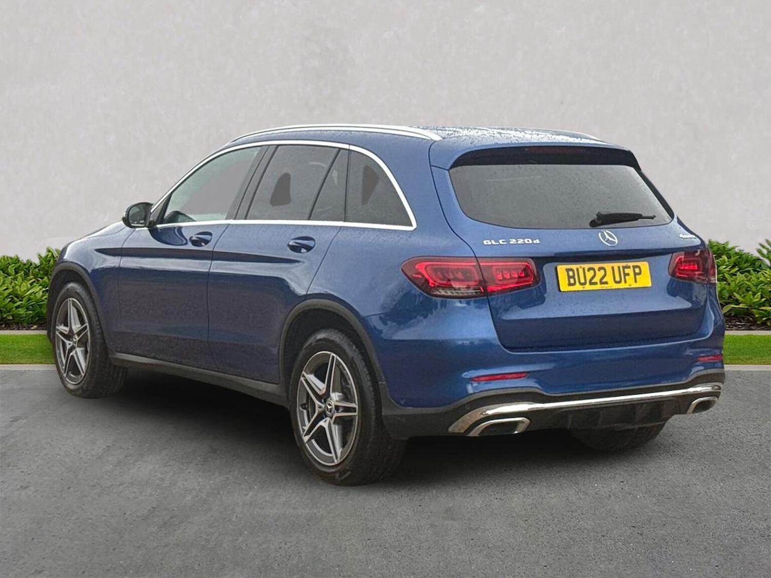 Used Mercedes-Benz GLC 2022 for sale - 76403422: Photo 2