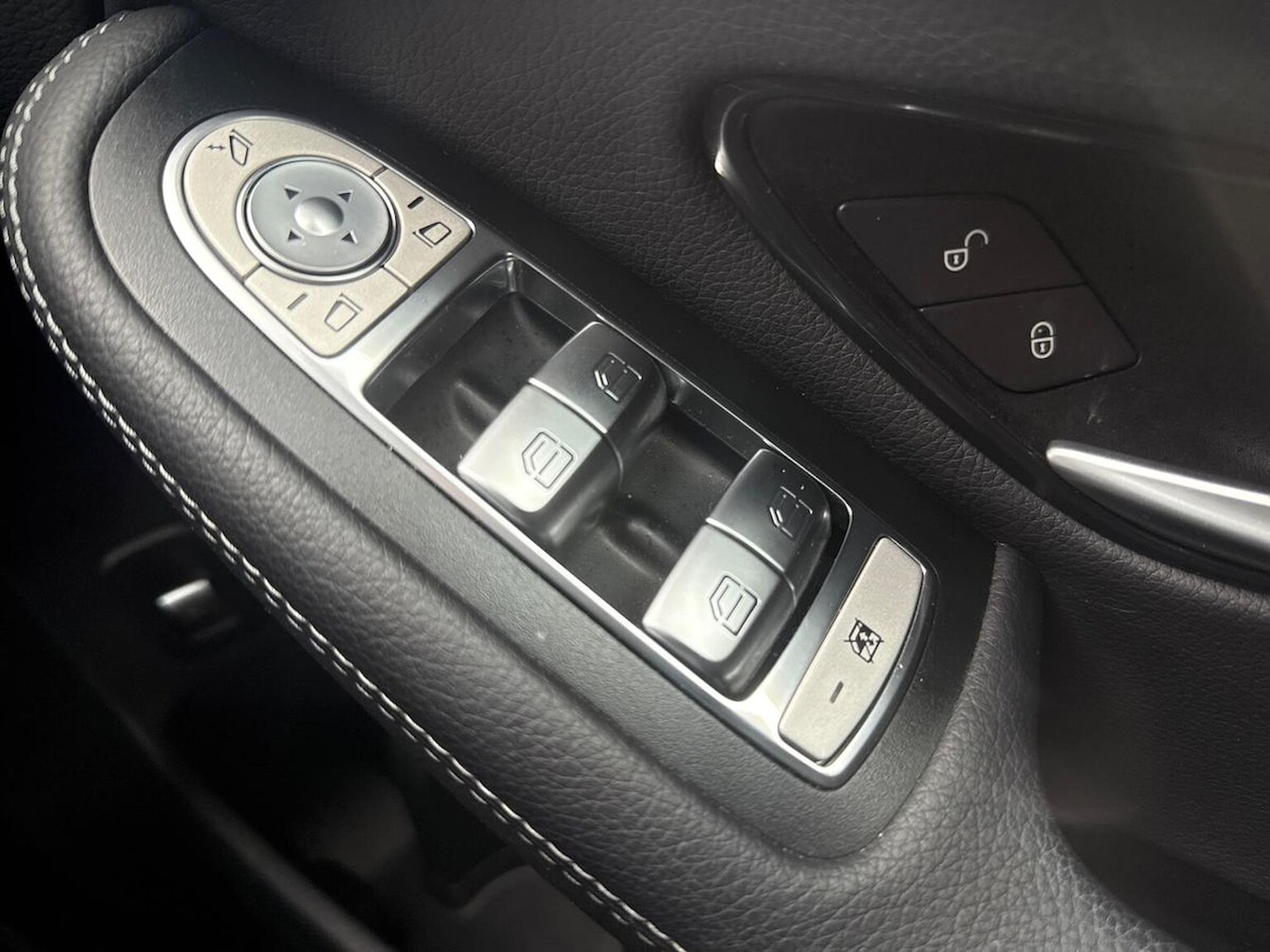 Used Mercedes-Benz GLC 2022 for sale - 76403422: Photo 21