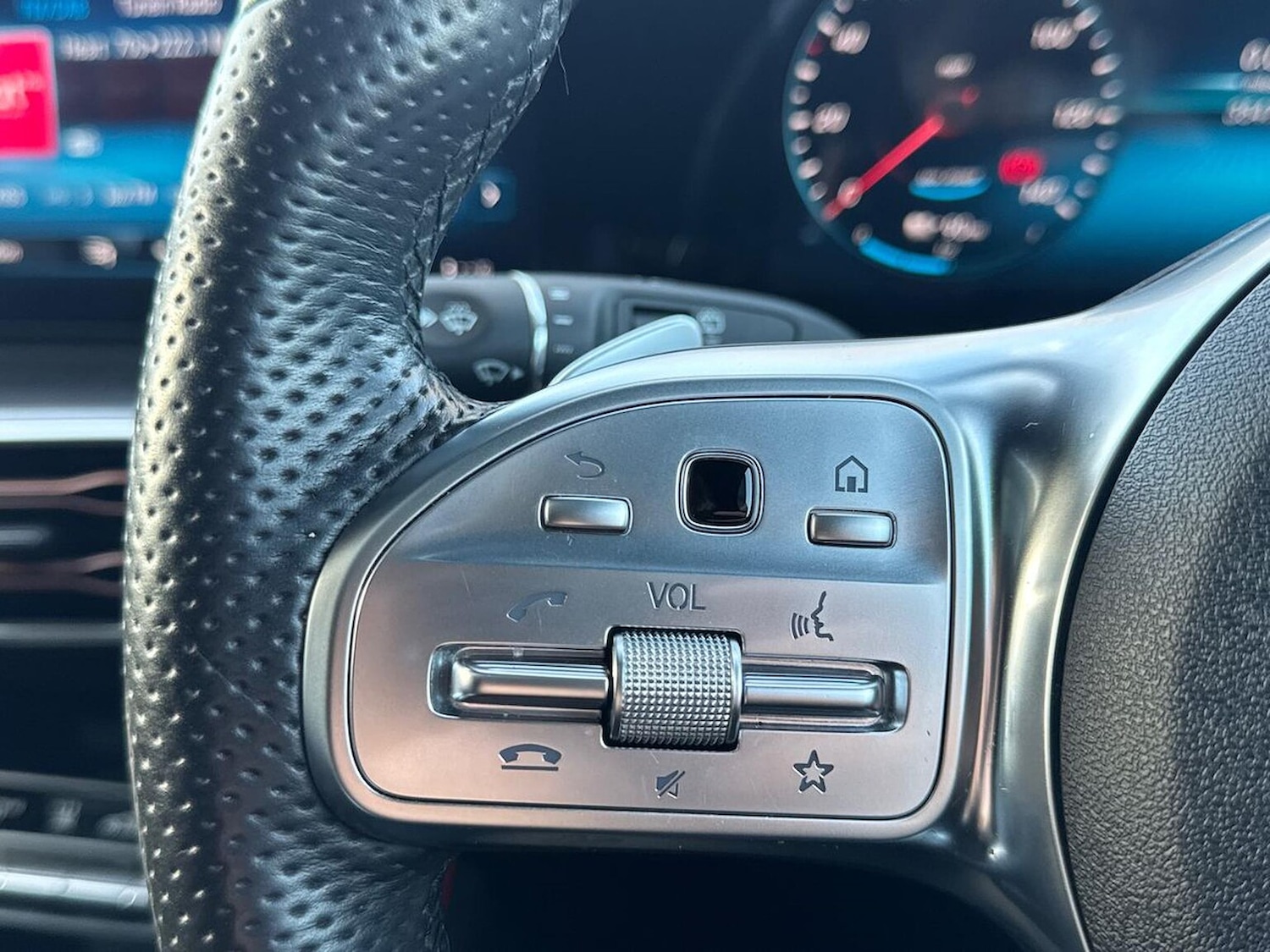 Used Mercedes-Benz EQC 2021 for sale - 76986878: Photo 26